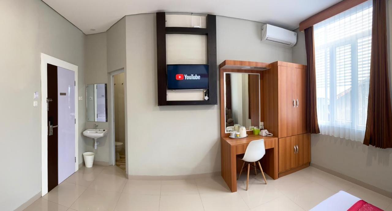 Oyo 2816 Privato Suite Kembaran Exteriér fotografie