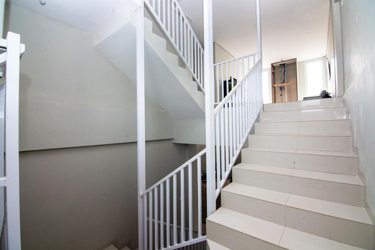 Oyo 2816 Privato Suite Kembaran Exteriér fotografie